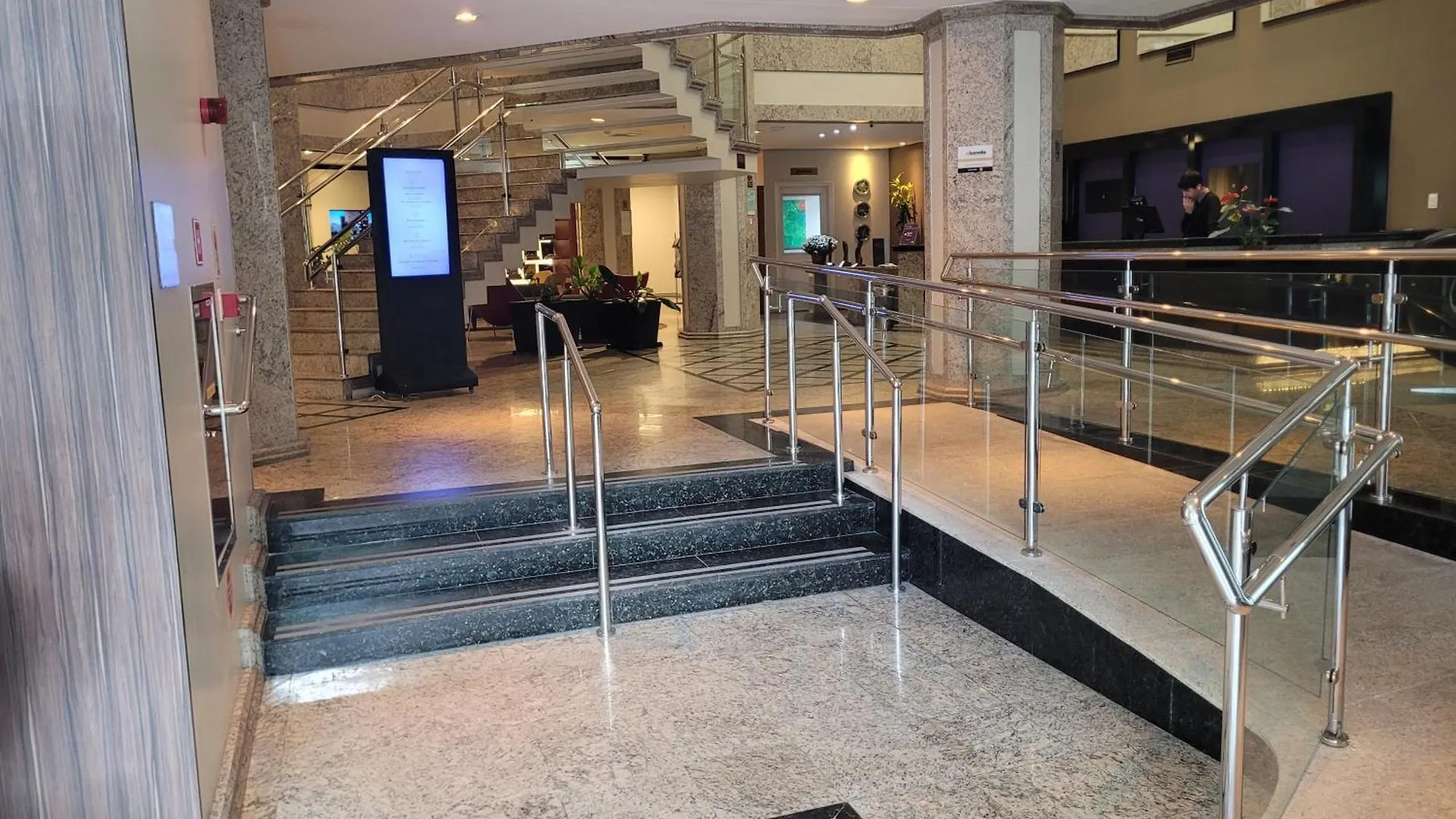 Apartamento No Hotel Mercure ジョインヴィレ アパート