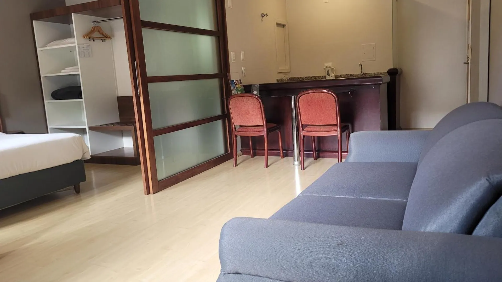 Apartamento No Hotel Mercure Joinville 0*,  Brazylia